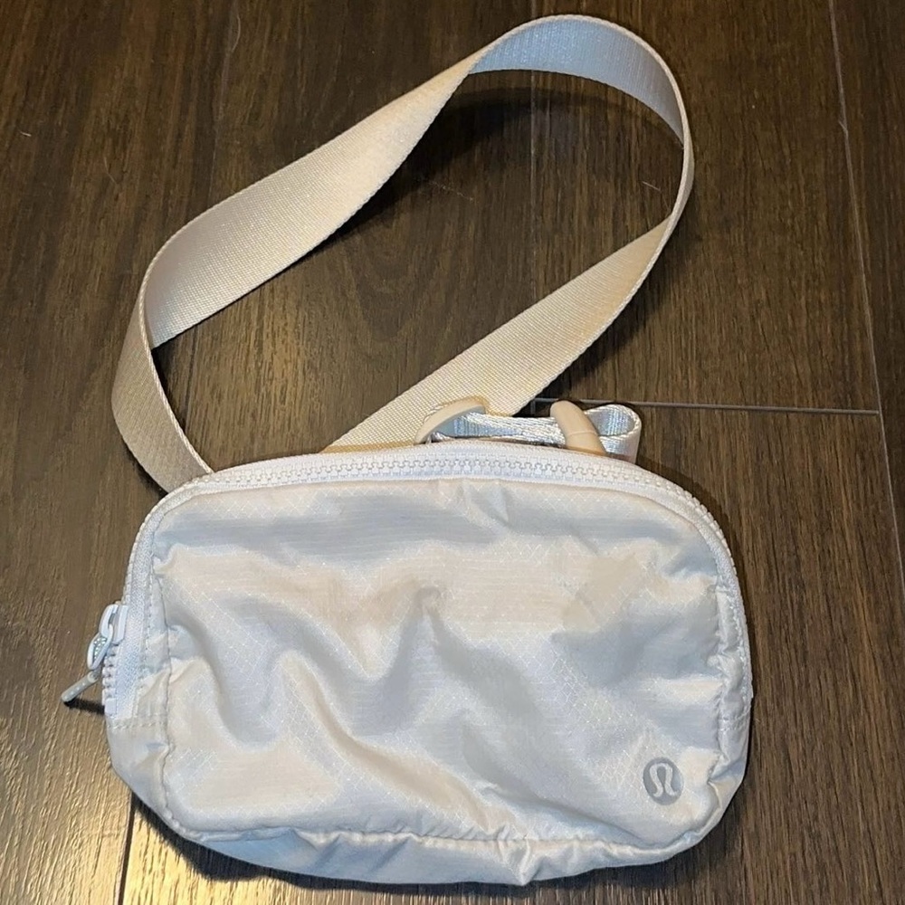 Lululemon Belt Bag 1L